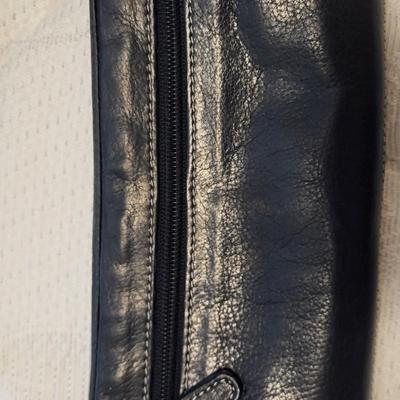 SHOULDER PACK, SLIPPER SOCKS, LEATHER PURSE, SHOPPING BAG AND CALCULATOR