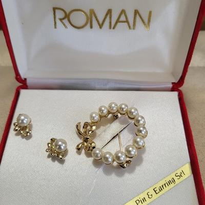 SWANK CUFFLINKS/TIE TACKS, SETS OF JEWELRY AND BROOCHES