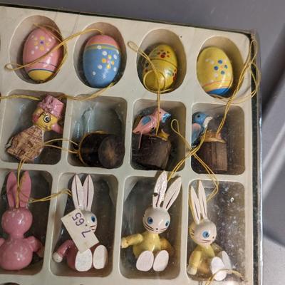 Vintage Easter Decorations Set