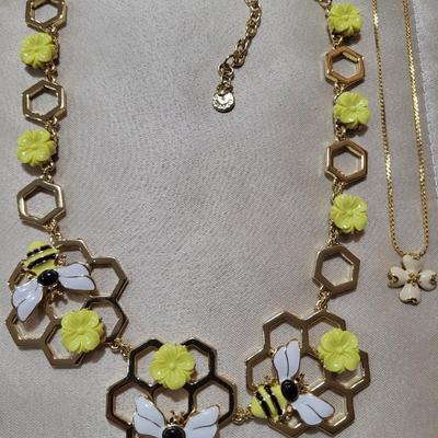 SEASHELL AND OTHER NECKLACES, EARRINGS AND A BROOCH