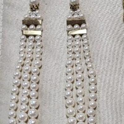4 COSTUME NECKLACES