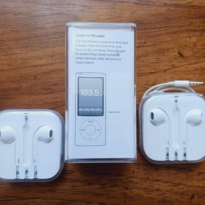 APPLE iPOD NANO AND 2 PAIRS OF EARBUDS