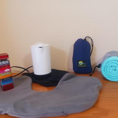 VOLTAGE VALET, EAGLE CREEK INFLATABLE NECK PILLOW, DREAM SACK AND MORE