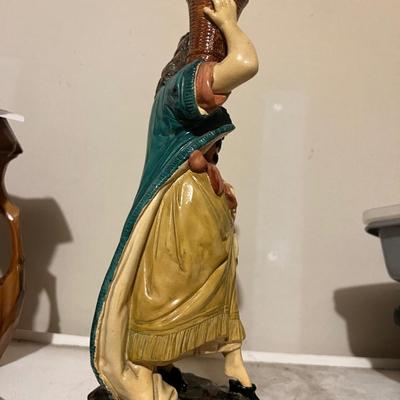 Ceramic figurines and oil lamp
