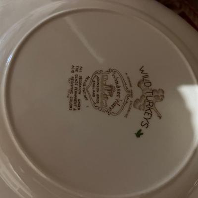 Three deviled egg plates6 dinner plates/ place matt