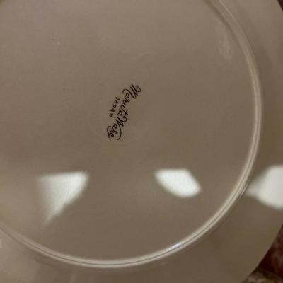 Three deviled egg plates6 dinner plates/ place matt