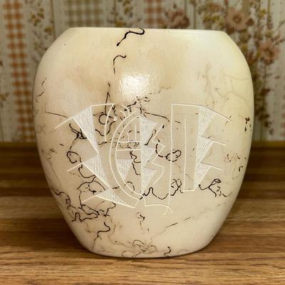 25 PILLOW VASE HORSE HAIR & ETCHED ART POTTERY ARTIST SIGNED B. E. DINCH