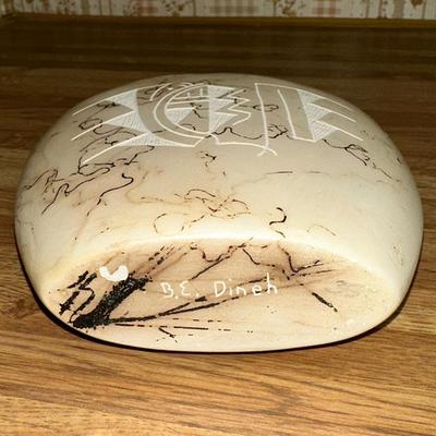25 PILLOW VASE HORSE HAIR & ETCHED ART POTTERY ARTIST SIGNED B. E. DINCH