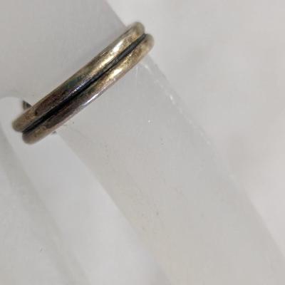 James Avery 925 Ring Approx Size 6