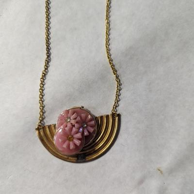 Floral Pendant Necklace