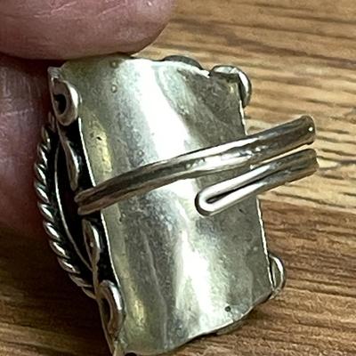 36 ARTISAN SILVER ADJUSTABLE AGATE RING NOT MARKED
