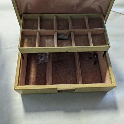 London Soho NY Makeup Train Travel Case Jewelry Box Top Handle Container w/keys