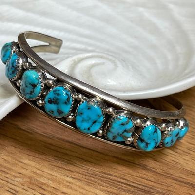 39 NATIVE AMERICAN NAVAJO SILVER & TURQUOISE CUFF