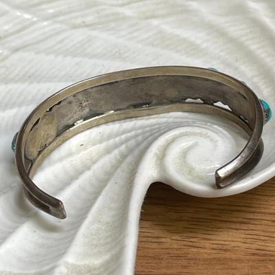 39 NATIVE AMERICAN NAVAJO SILVER & TURQUOISE CUFF