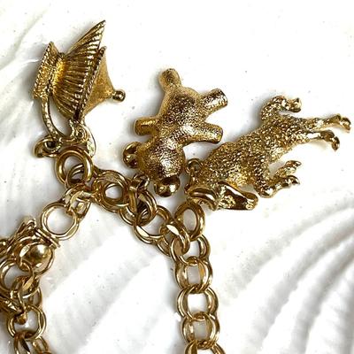 40 VINTAGE GOLD FILLED CHUNKY CHARM BRACELET 9 CHARMS