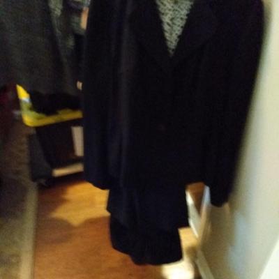 Black pant suit set