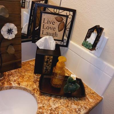GUEST TOWEL SETS, WALL DECOR AND MORE