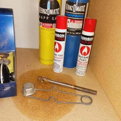 SOLDERING SET AND BUTANE FUEL