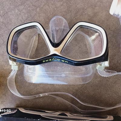 SCUBA DIVING GEAR