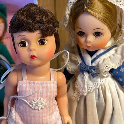 51 GROUP LOT MADAME ALEXANDER INTERNATIONAL DOLLS & WENDY ANN BETSY ROSS