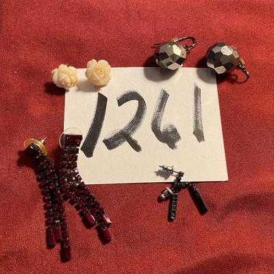 Pierced Earrings