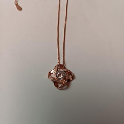 J ROSEE STERLING SILVER CHAIN AND PENDANT