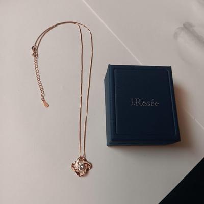 J ROSEE STERLING SILVER CHAIN AND PENDANT