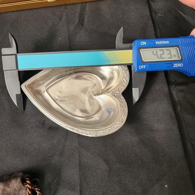 International Sterling Silver Heart Shape Tray 102 48-1