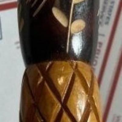 VINTAGE HAND CARVED JAMAICAN FOLK ART WALKING CANE/STICK, 45" TALL PEREOWNED IN VG CONDITION.