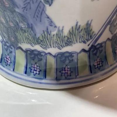 Vintage 20th Century Chinese Peacock/Flower Vase 11.5" Tall in VG Preowned Condition.