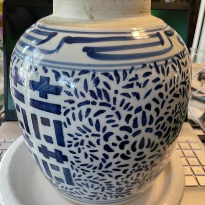 Antique Chinese Double Happiness Blue & White Ceramic Ginger Jar 9" Tall No Lid in VG Condition.