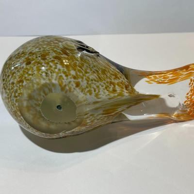 Vintage Art Glass Bird Figurine in VG Preowned Condition as Pictured.
