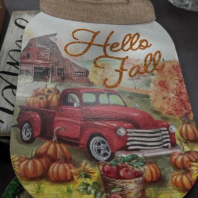 Lot of 30 Placemats for all occasions