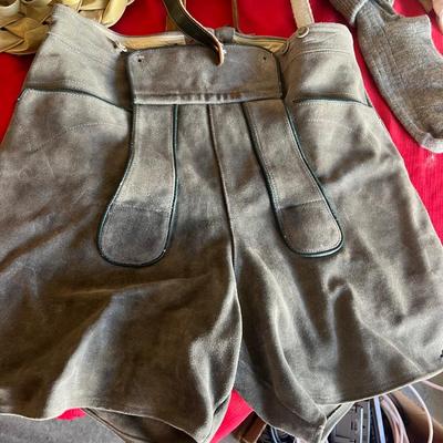 LEATHER ALPINE OUTFIT