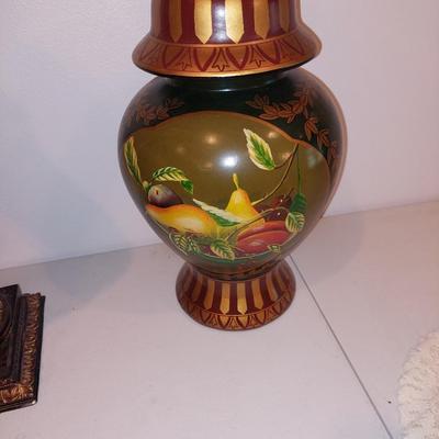Ceramic fruit urn