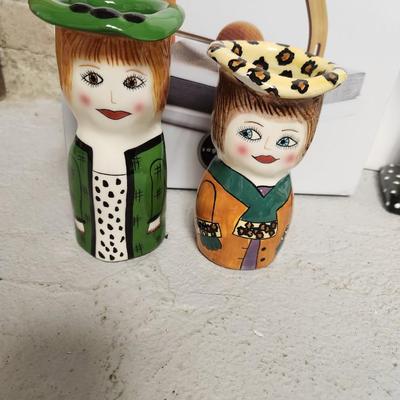 Quirky pottery and napkin holder