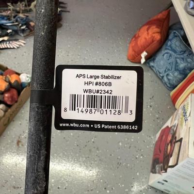 Wild Birds Unlimited Double Crook Pole, Shepherds Hooks & More (FY-RG)