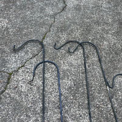 Wild Birds Unlimited Double Crook Pole, Shepherds Hooks & More (FY-RG)