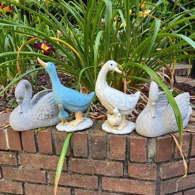Swan Planters & Yard Art (G-RG)