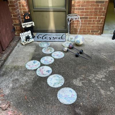 Garden/Front Entry Decor (G-RG)