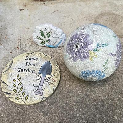 Garden/Front Entry Decor (G-RG)