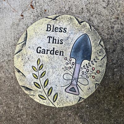 Garden/Front Entry Decor (G-RG)