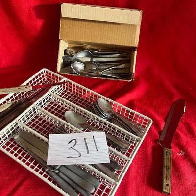 Variety of silver rare, a couple of different sets and designs, including steak knives and Knife along with tray