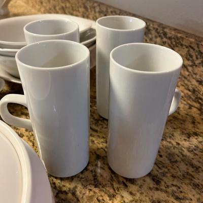 white casseroles & dishes