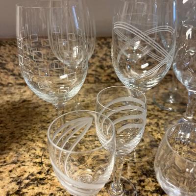 Wine & cordial glasses