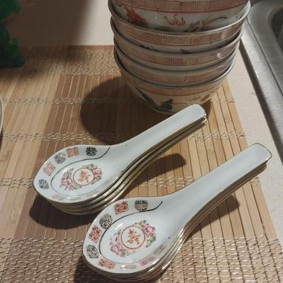 ASIAN THEMED DISHES AND DRAGON FIGURINES
