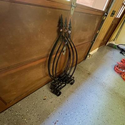 Trellis, Fence, Plant Stand Hangers & More (G-RG)