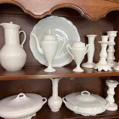 White China lot (Hall China piece)