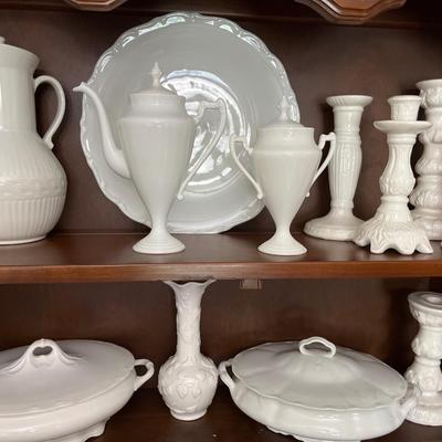 White China lot (Hall China piece)