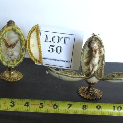 2 Real Egg Decorated Diorama With Figures Inside